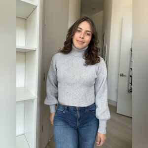 Forever 21 Gray turtleneck sweatshirt - S